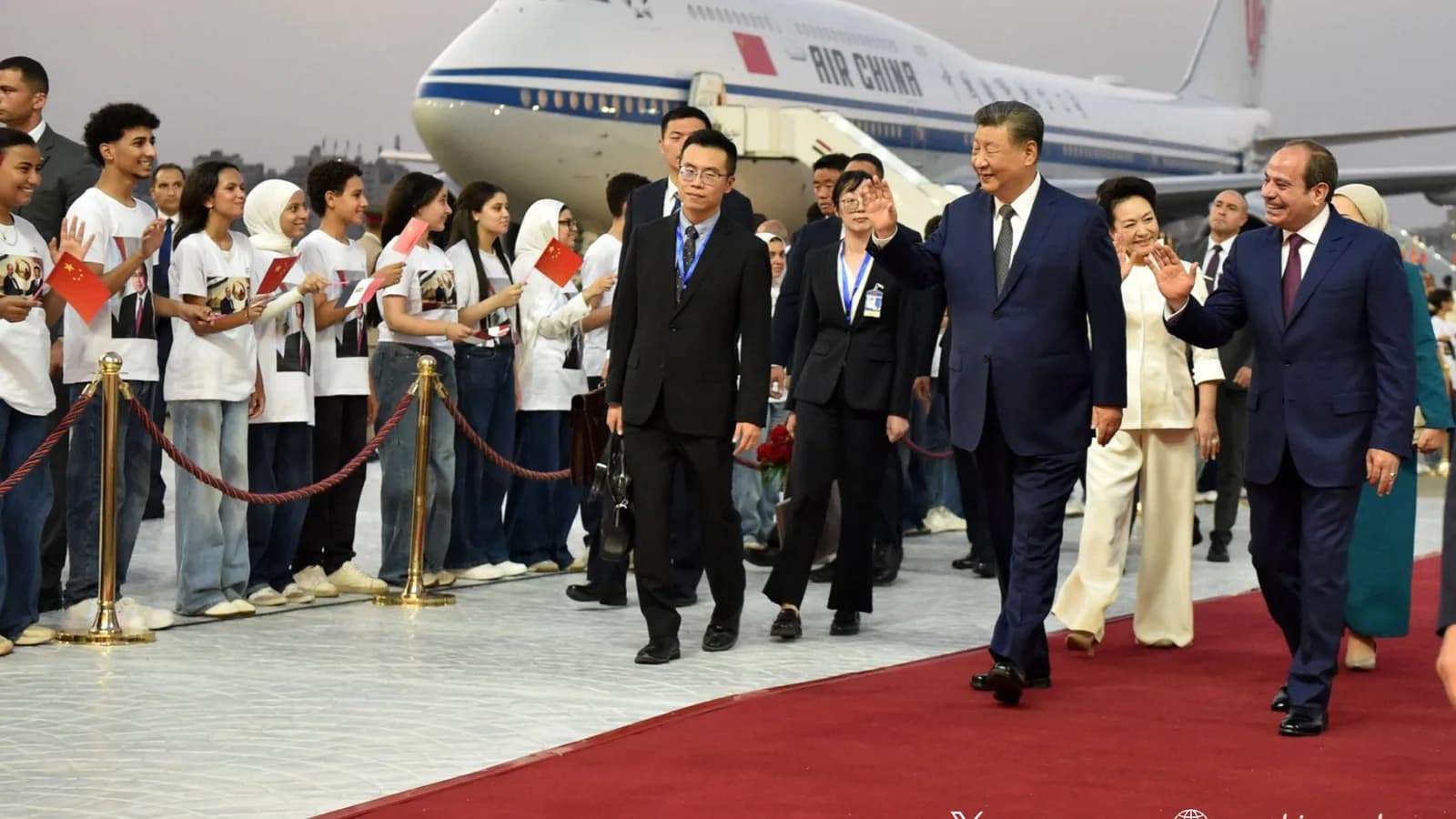 President El-Sisi Receive Chinese President at Cairo International Airport